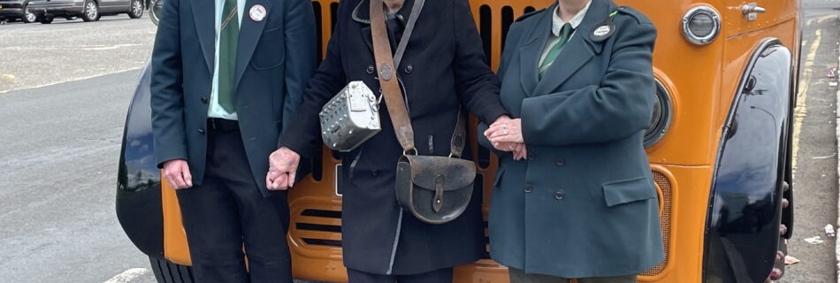 Lorraine’s gran, Isa Dorman, on her 102nd birthday with volunteers Paul Jones, Joan Flanagan and Wee L